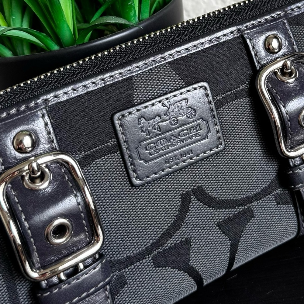 Coach Zoe Signature Double Buckle Zip Around Wallet - Picture 2 of 6